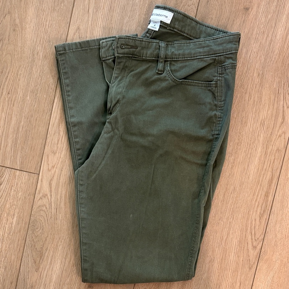 Liz Claiborne Olive Straight Leg Pants